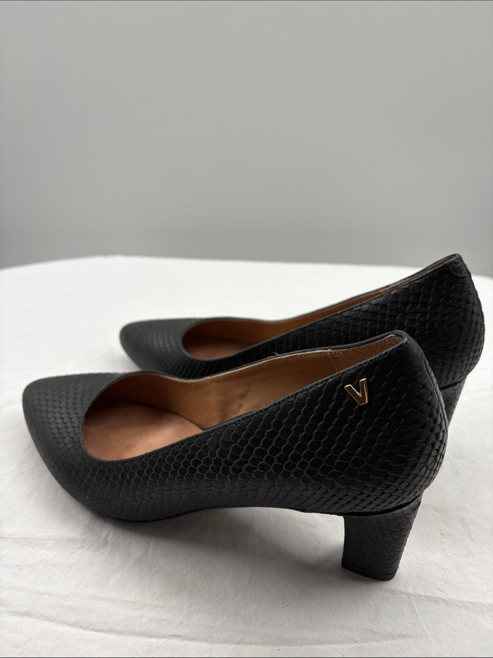 Vionic Mia Block Heels. 7.5. - Picture 6 of 10
